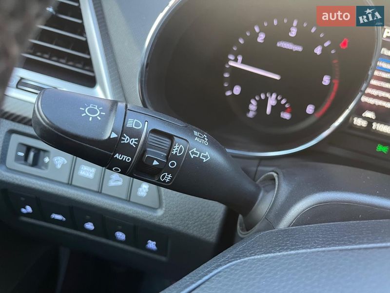 Внедорожник / Кроссовер Hyundai Santa FE 2016 в Луцке