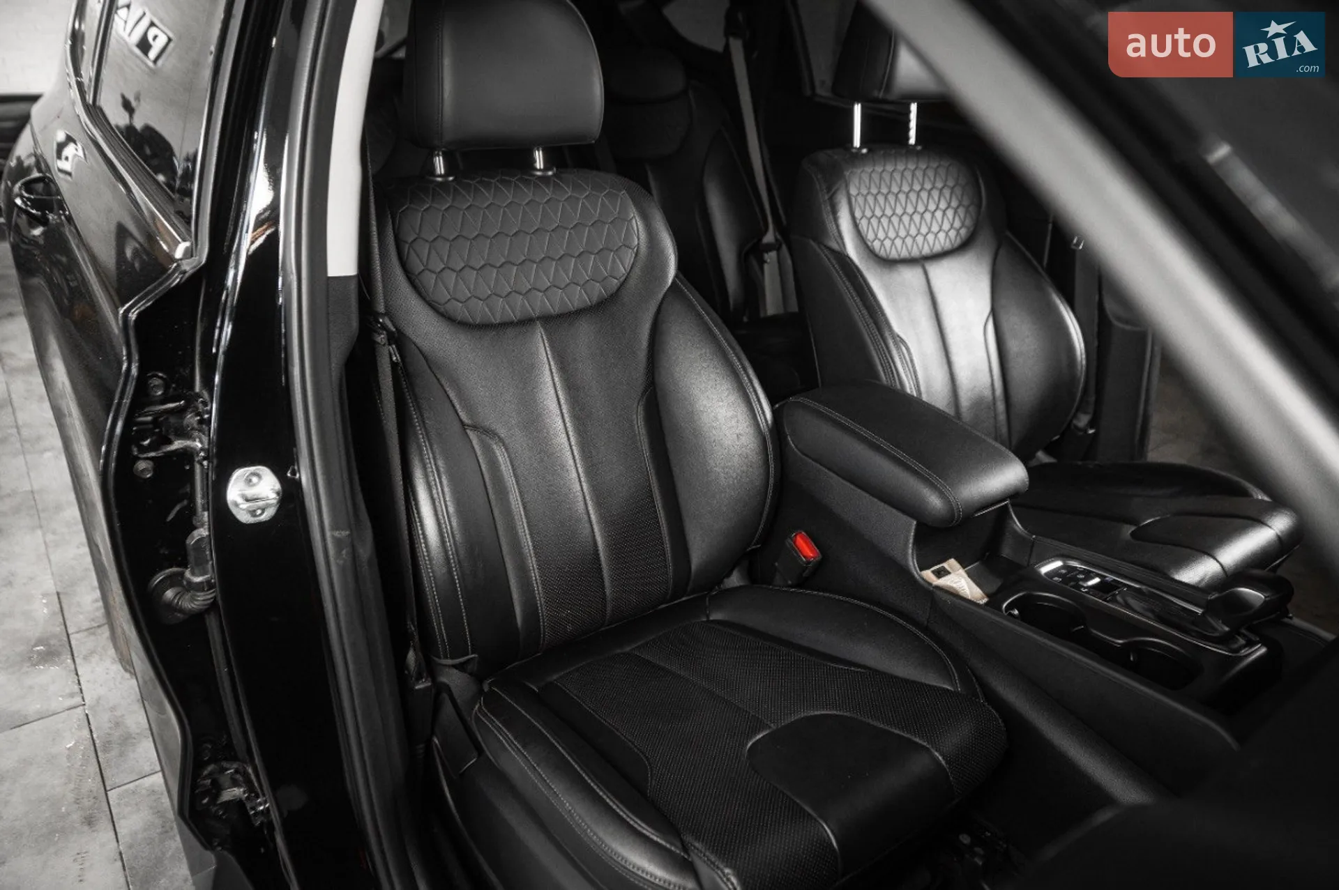 2019 Hyundai Santa Fe - мініатюра 10