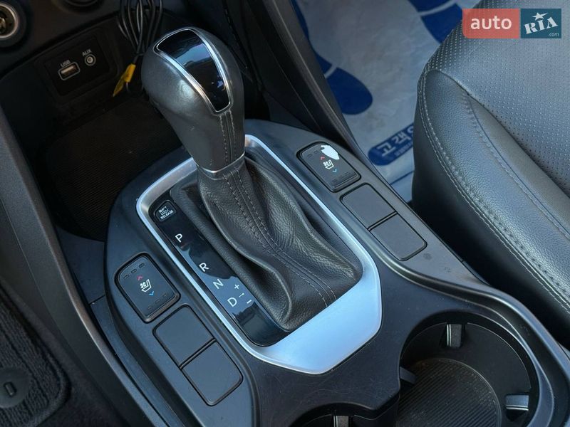 Внедорожник / Кроссовер Hyundai Santa FE 2015 в Одессе
