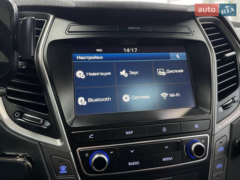 Внедорожник / Кроссовер Hyundai Santa FE 2016 в Киеве