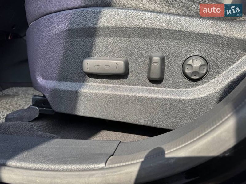 Внедорожник / Кроссовер Hyundai Santa FE 2015 в Киеве фото 22 Внедорожник / Кроссовер Hyundai Santa FE 2015 в Киеве
