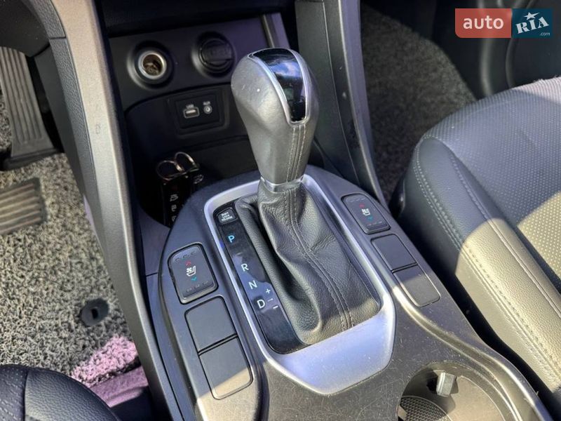 Внедорожник / Кроссовер Hyundai Santa FE 2015 в Киеве фото 19 Внедорожник / Кроссовер Hyundai Santa FE 2015 в Киеве