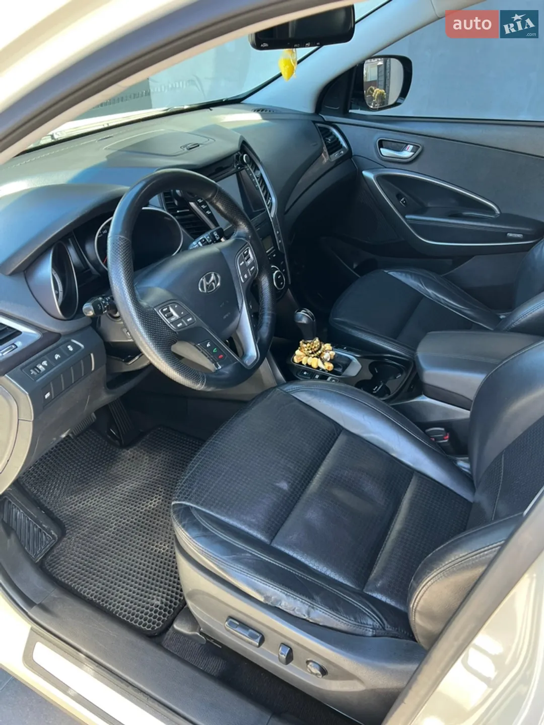2012 Hyundai Santa Fe - мініатюра 11