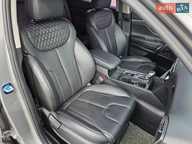 Внедорожник / Кроссовер Hyundai Santa FE 2018 в Днепре