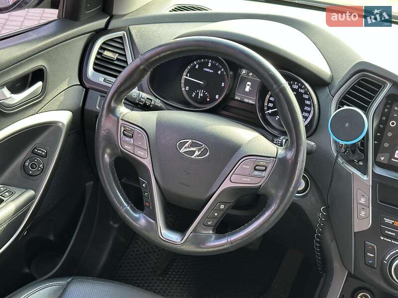 Внедорожник / Кроссовер Hyundai Santa FE 2016 в Одессе