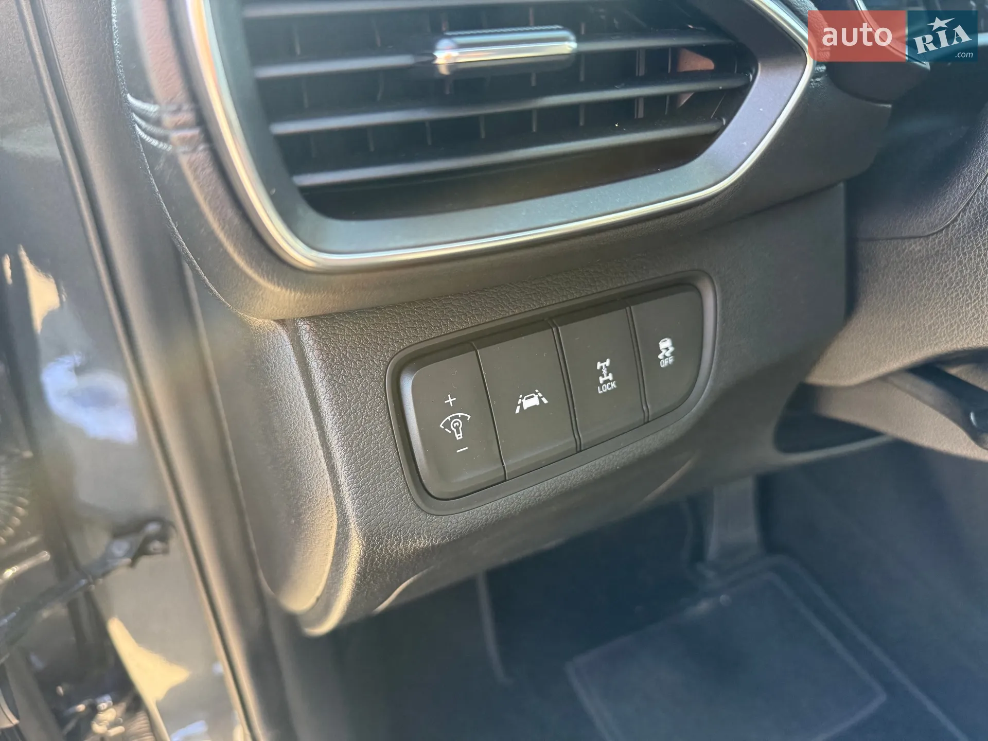 2020 Hyundai Santa Fe - мініатюра 29