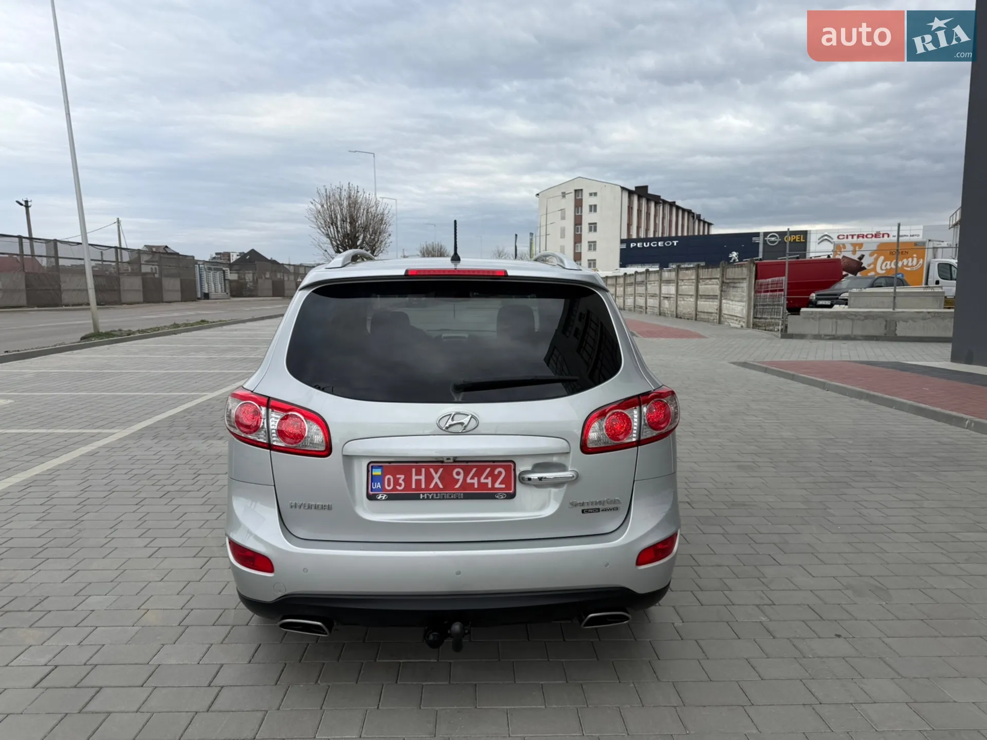 2011 Hyundai Santa Fe - мініатюра 8
