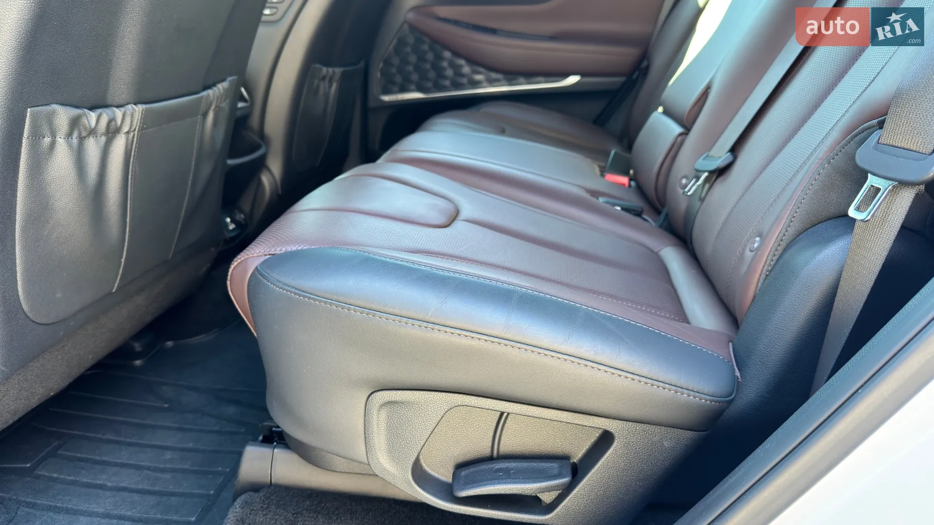 2019 Hyundai Santa Fe - мініатюра 23