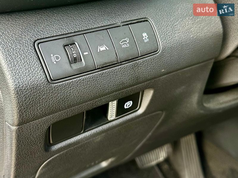 Внедорожник / Кроссовер Hyundai Santa FE 2020 в Киеве