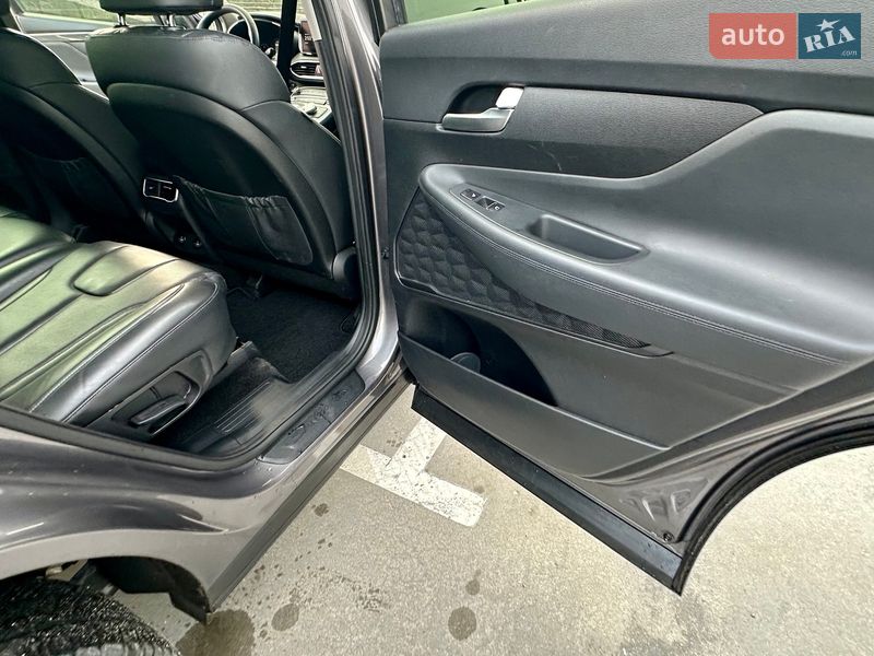 Внедорожник / Кроссовер Hyundai Santa FE 2020 в Киеве