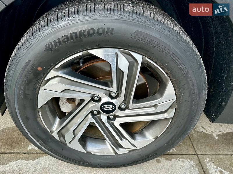 Внедорожник / Кроссовер Hyundai Santa FE 2020 в Киеве