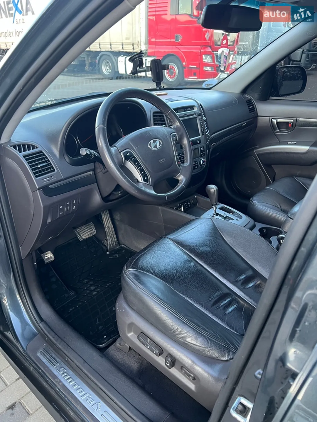 2011 Hyundai Santa Fe - мініатюра 24