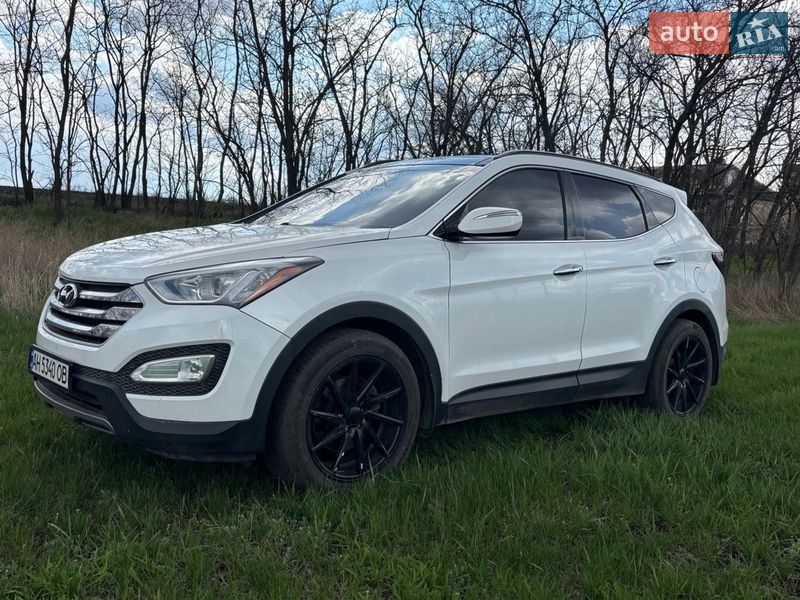 Внедорожник / Кроссовер Hyundai Santa FE 2014 в Краматорске