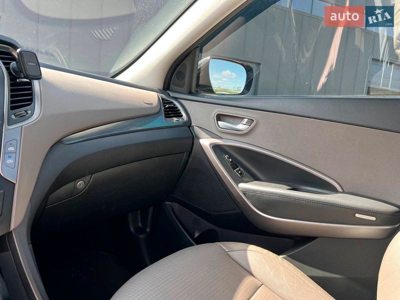 Внедорожник / Кроссовер Hyundai Santa FE 2015 в Львове фото 34 Внедорожник / Кроссовер Hyundai Santa FE 2015 в Львове