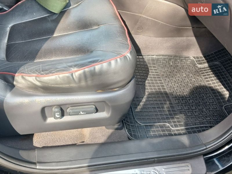 Внедорожник / Кроссовер Hyundai Santa FE 2011 в Дубно фото 11 Внедорожник / Кроссовер Hyundai Santa FE 2011 в Дубно