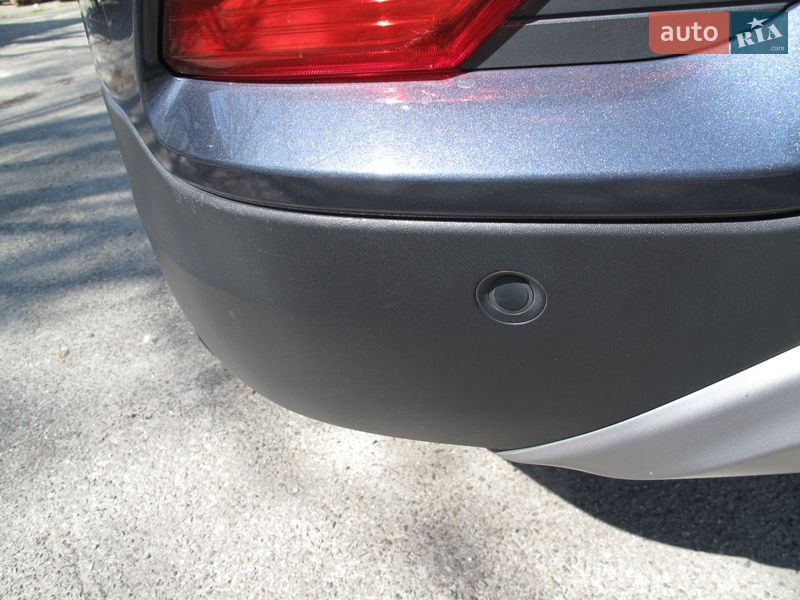 Внедорожник / Кроссовер Hyundai Santa FE 2016 в Киеве