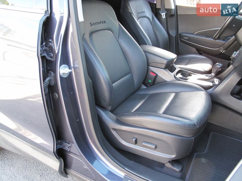 Внедорожник / Кроссовер Hyundai Santa FE 2016 в Киеве