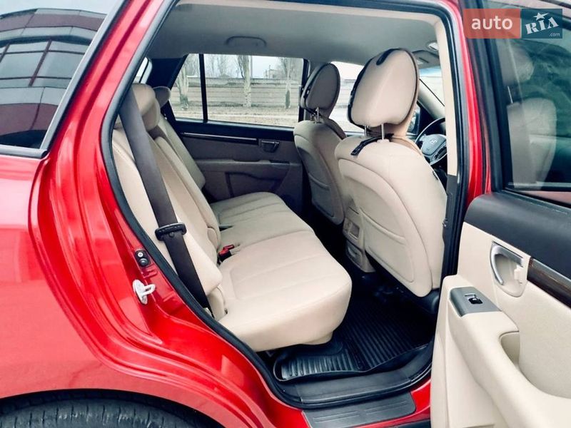 Позашляховик / Кросовер Hyundai Santa FE 2010 в Запоріжжі