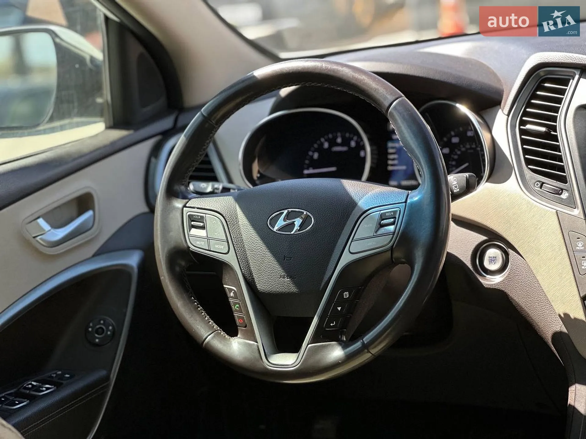 2016 Hyundai Santa Fe - мініатюра 12