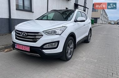 Внедорожник / Кроссовер Hyundai Santa FE 2016 в Ровно