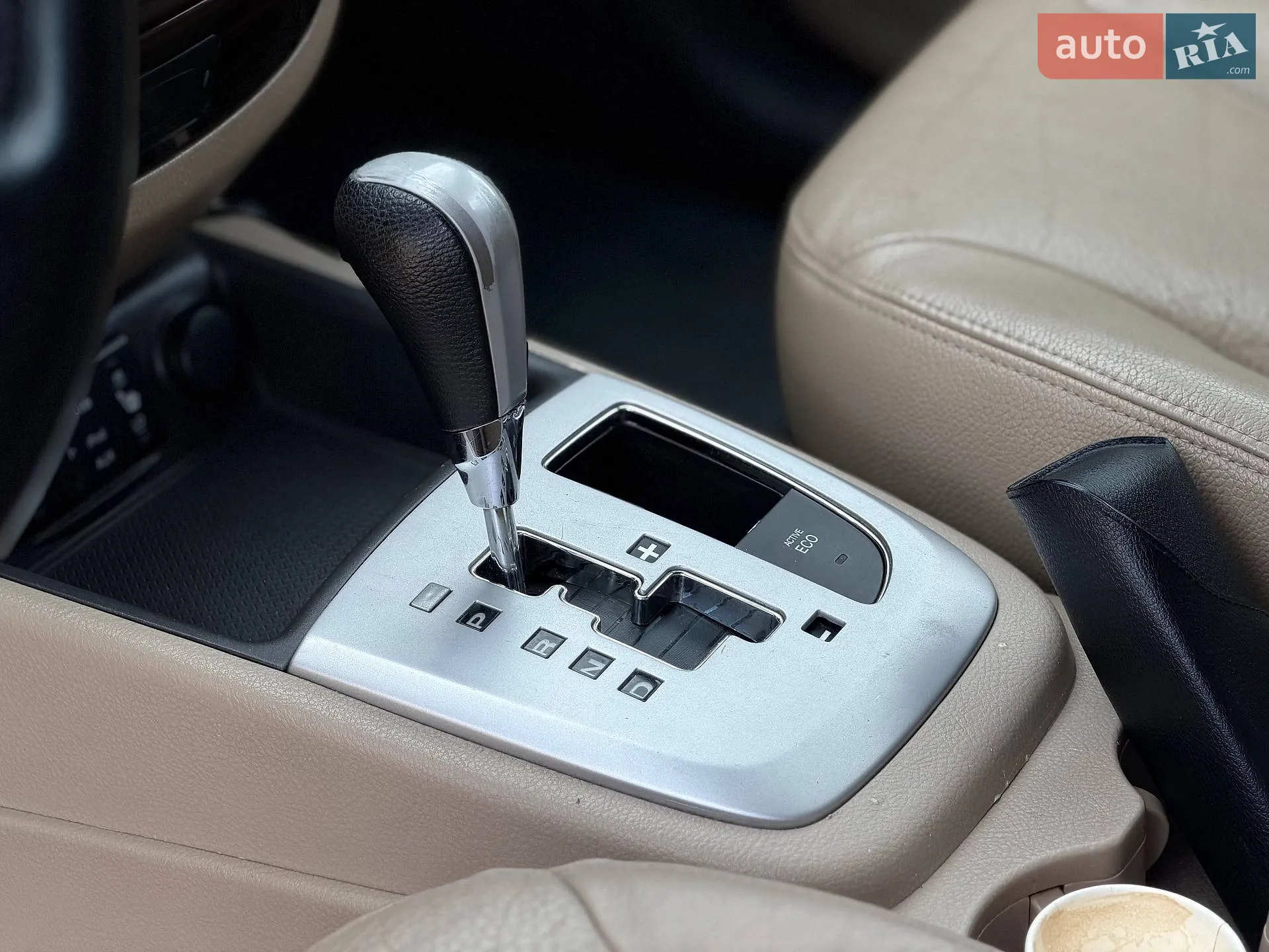 2011 Hyundai Santa Fe - мініатюра 37