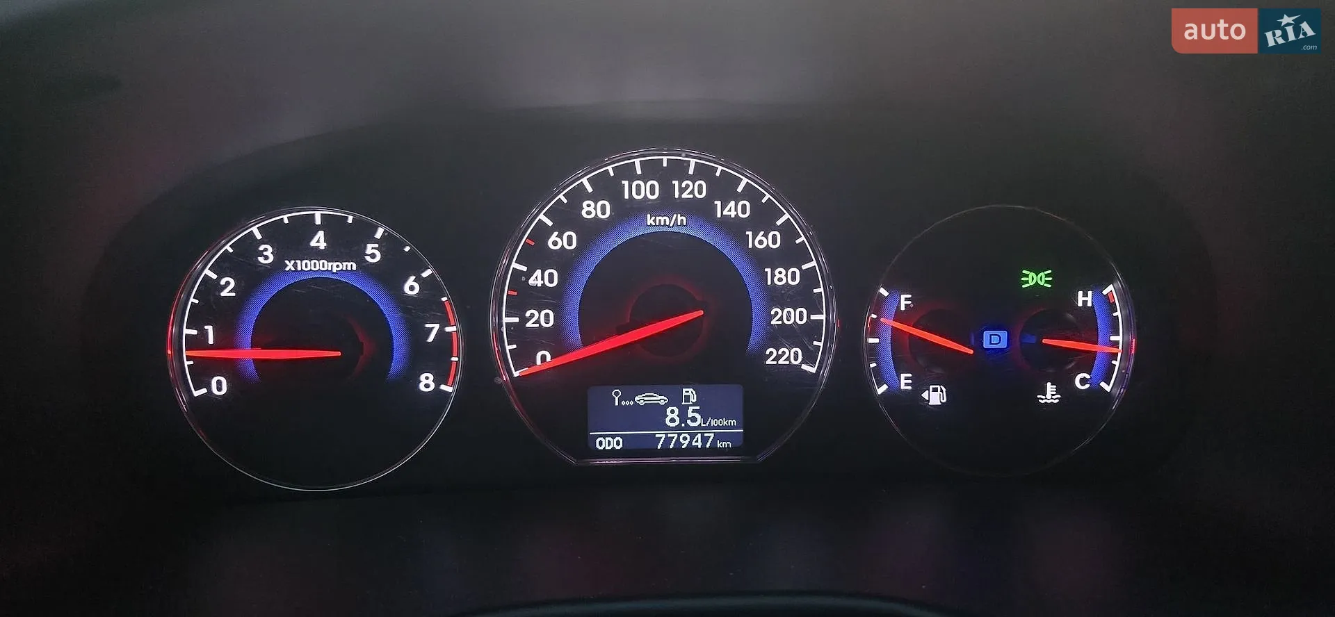 2012 Hyundai Santa Fe - мініатюра 16