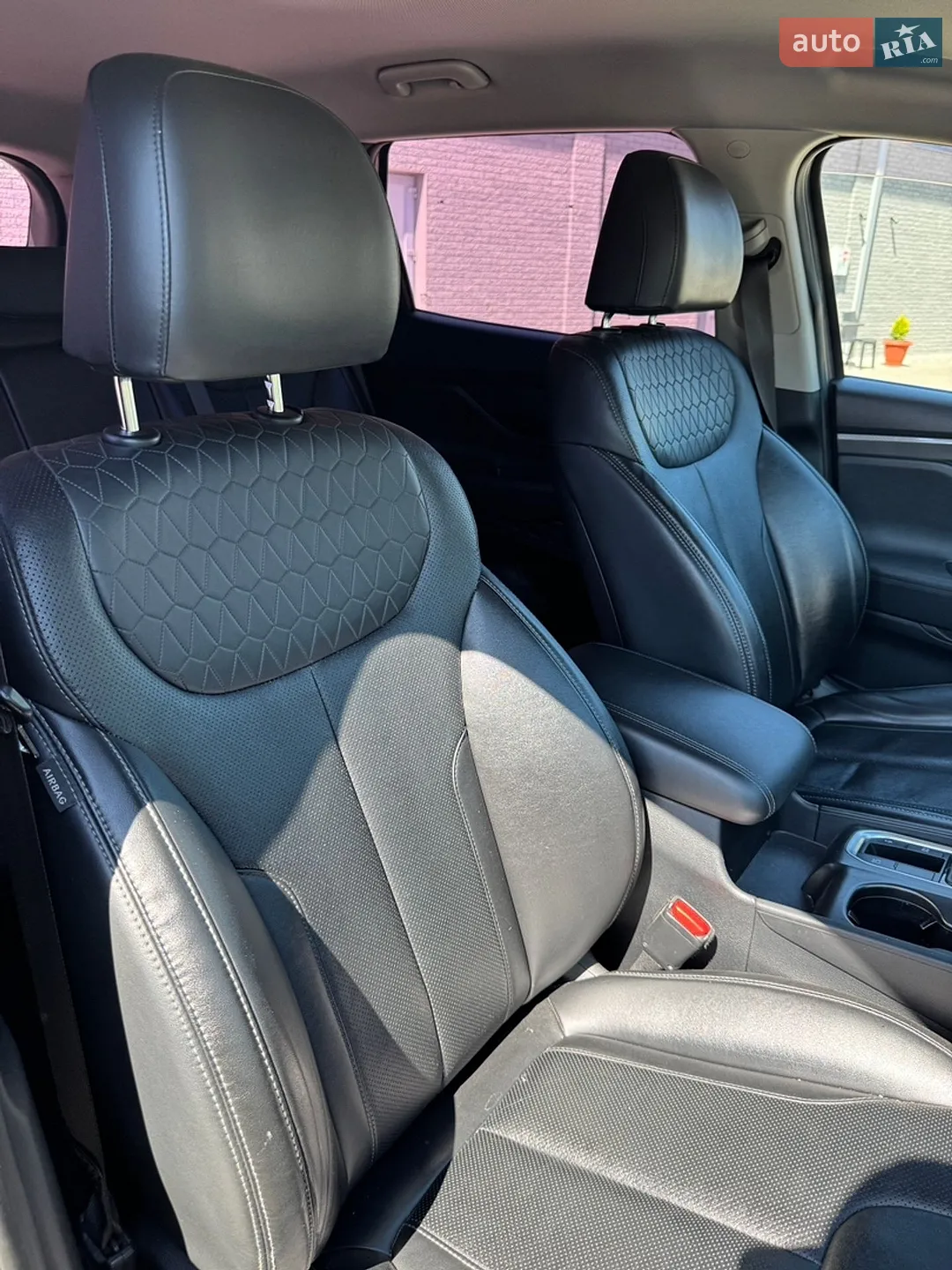 2019 Hyundai Santa Fe - мініатюра 27
