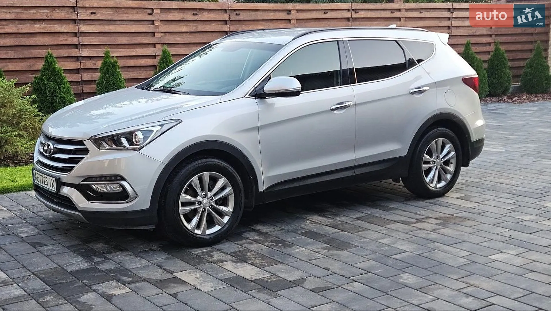 2017 Hyundai Santa Fe - фото 1