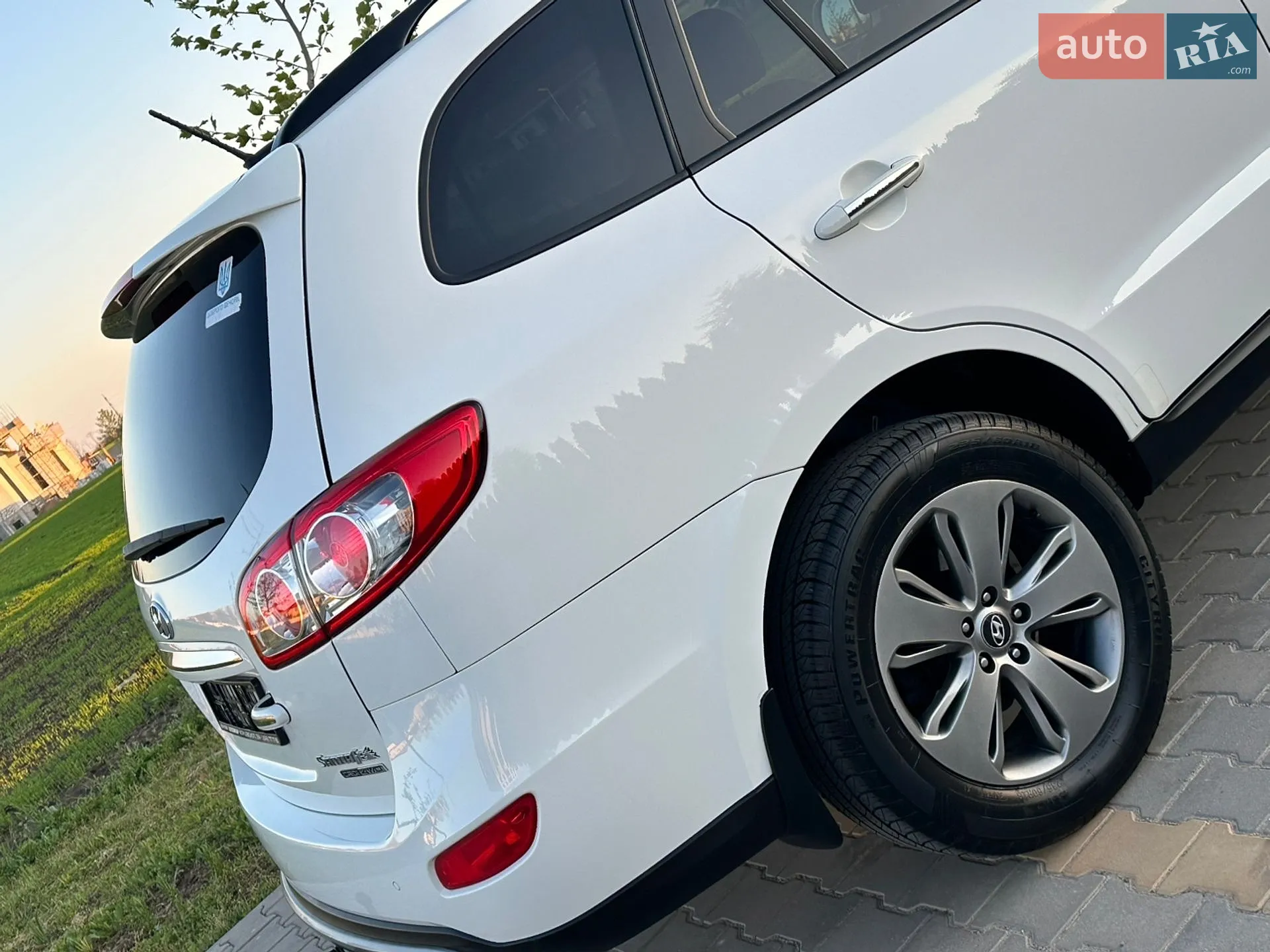 Hyundai Santa FE 2012 VIN KMHSH81XDCU879266 фото оголошення 19 з 70