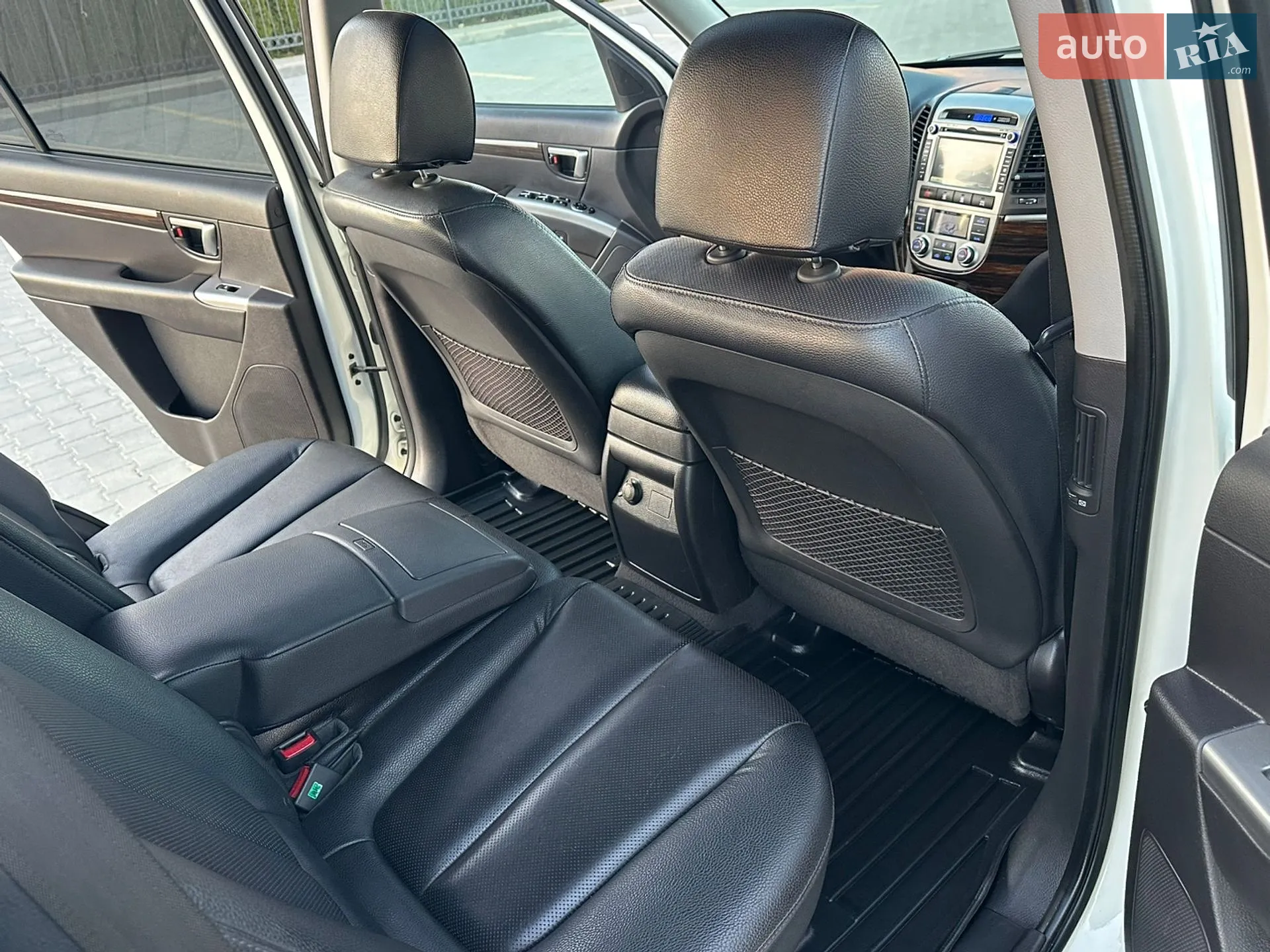 2012 Hyundai Santa Fe - мініатюра 41