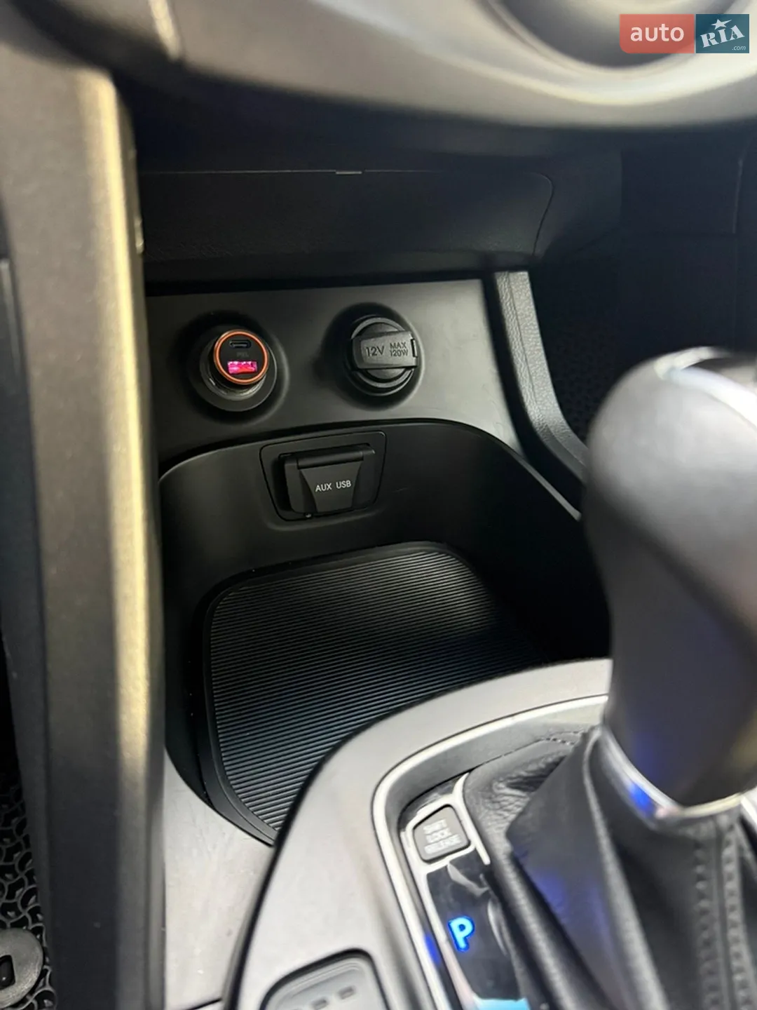 2013 Hyundai Santa Fe - мініатюра 27