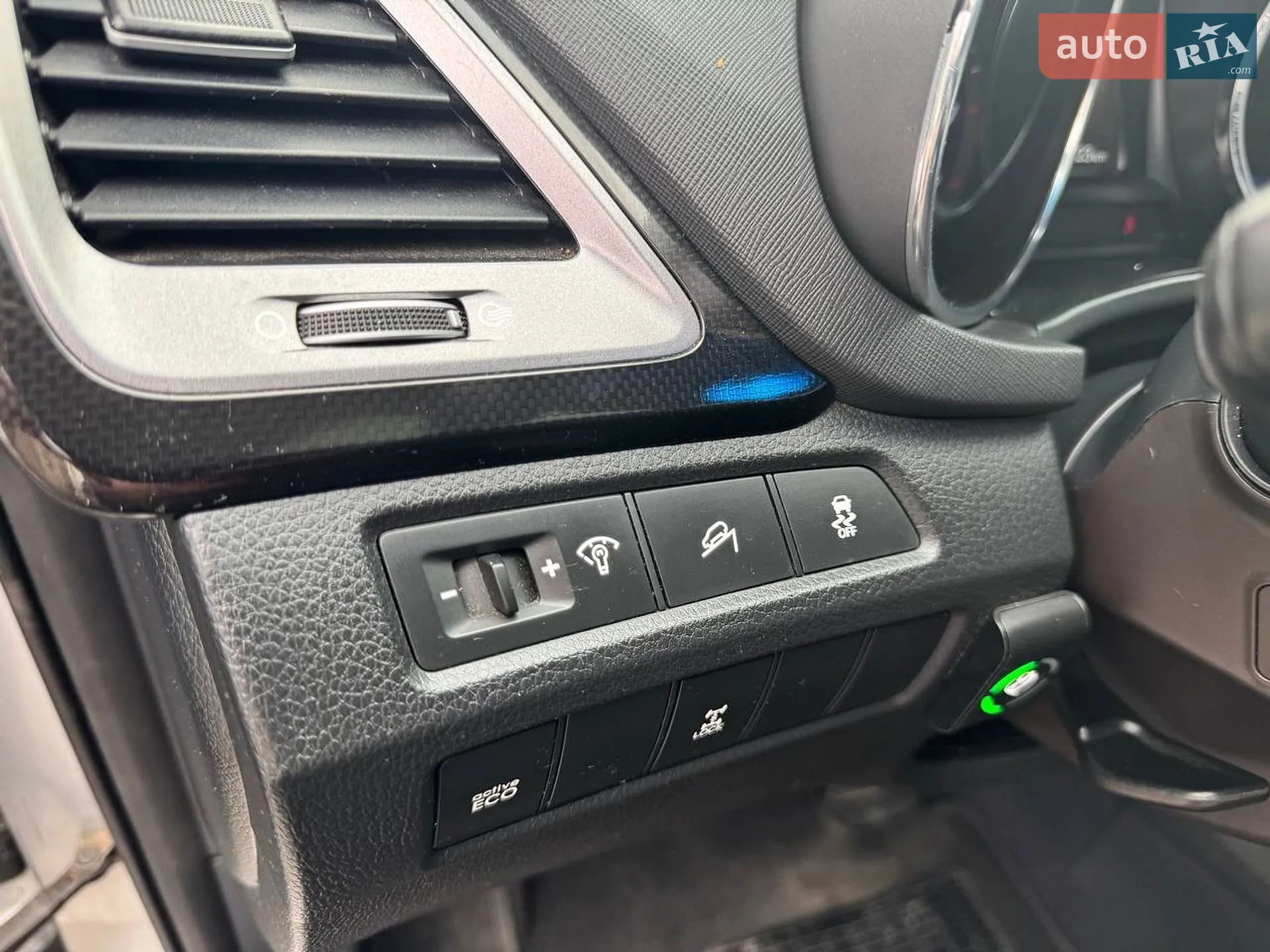 2013 Hyundai Santa Fe - мініатюра 29