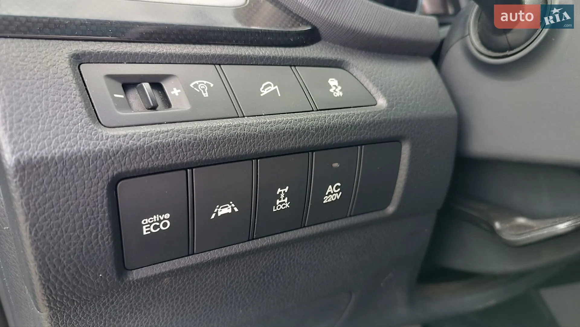 2012 Hyundai Santa Fe - мініатюра 29