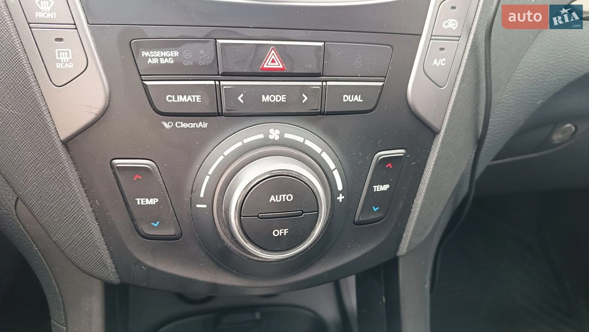 2012 Hyundai Santa Fe - мініатюра 31