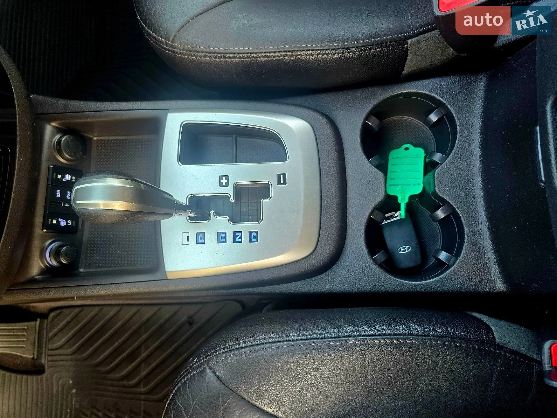 2011 Hyundai Santa Fe - мініатюра 69