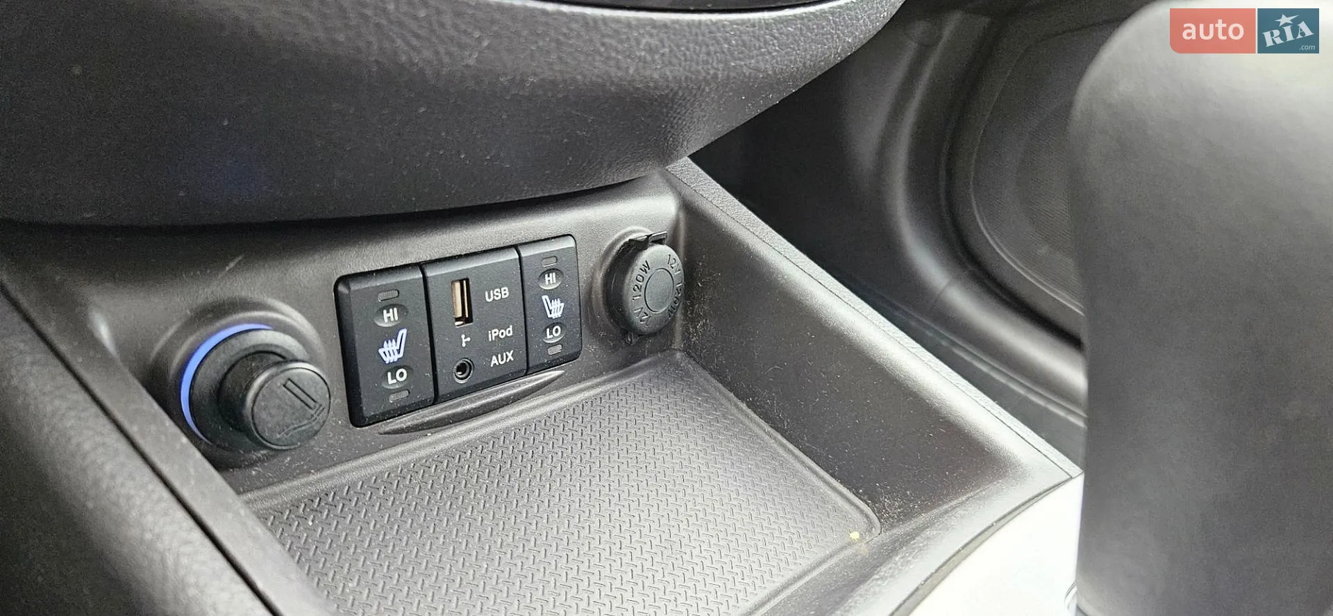 2011 Hyundai Santa Fe - мініатюра 114