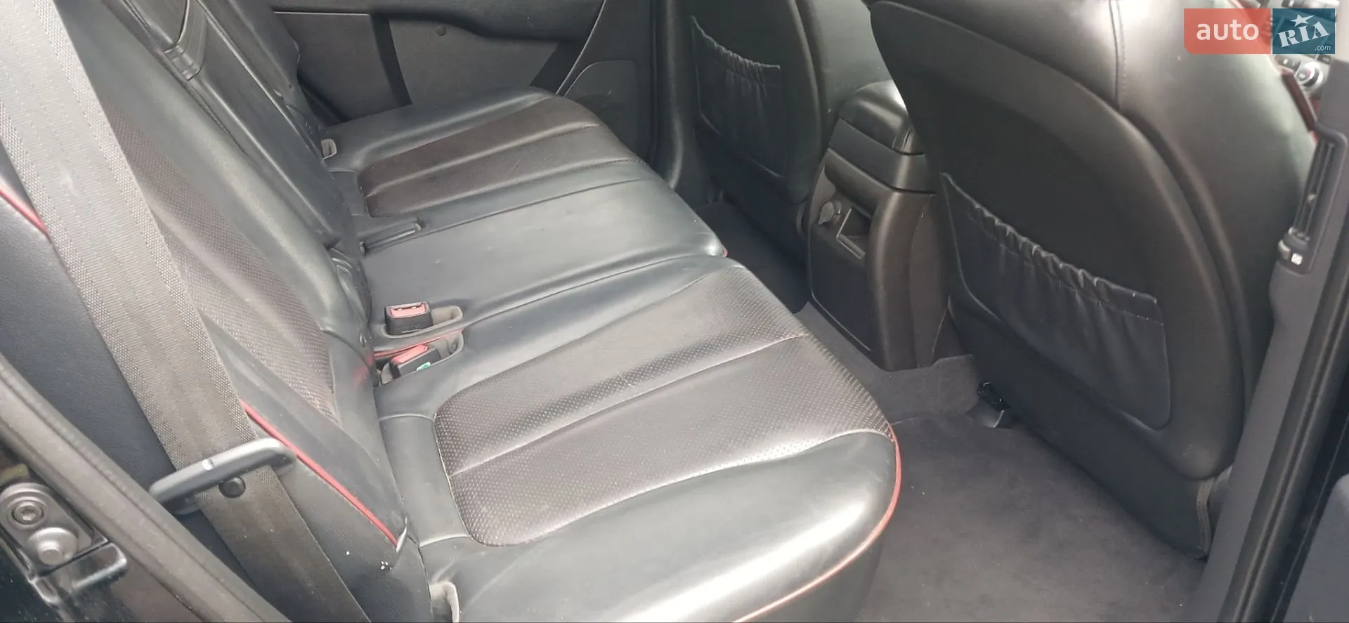 2011 Hyundai Santa Fe - мініатюра 9