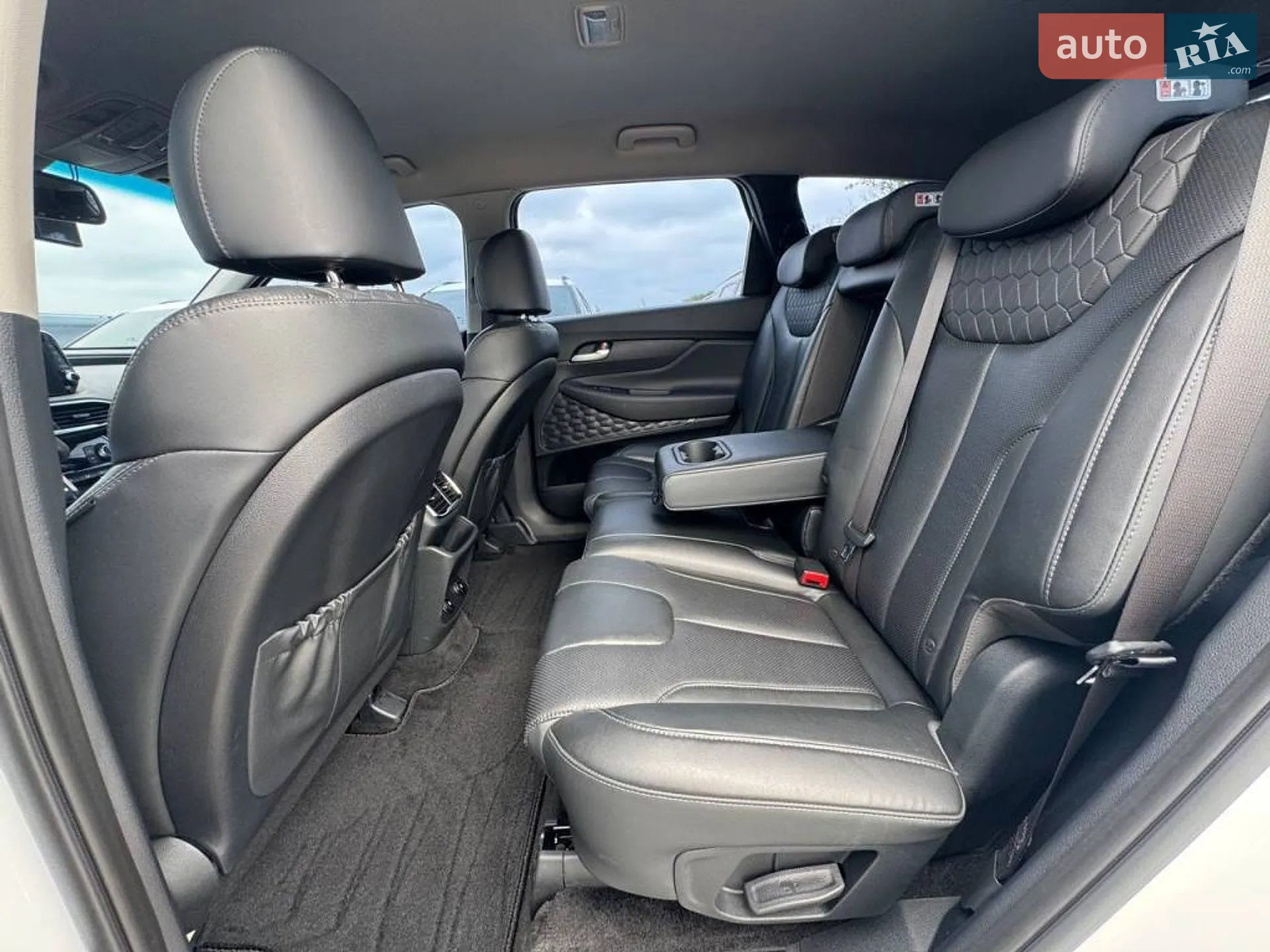 2019 Hyundai Santa Fe - мініатюра 22