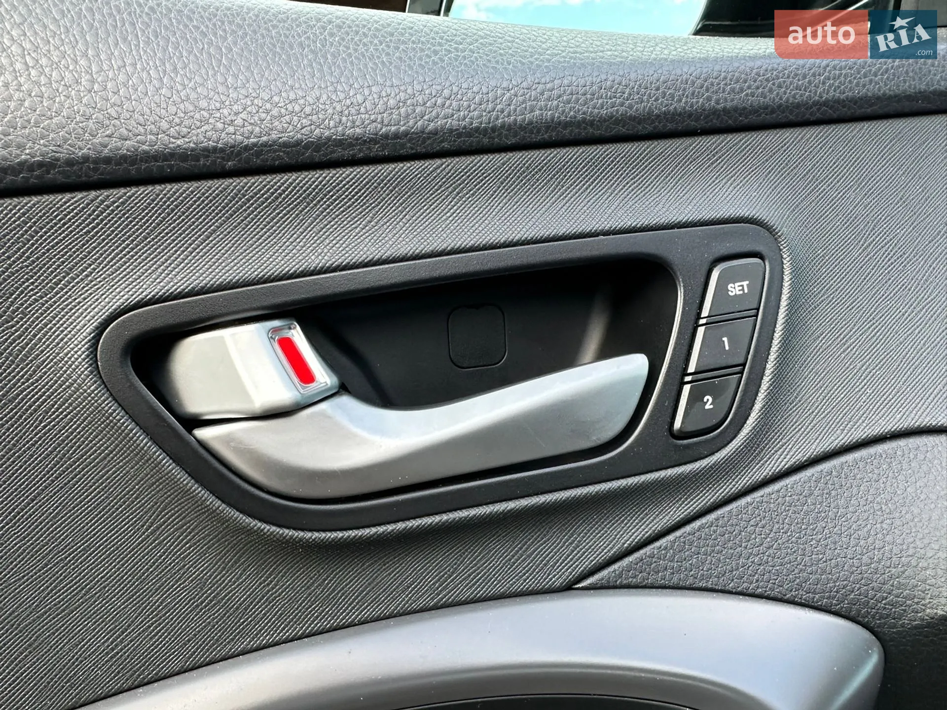 2016 Hyundai Santa Fe - мініатюра 61
