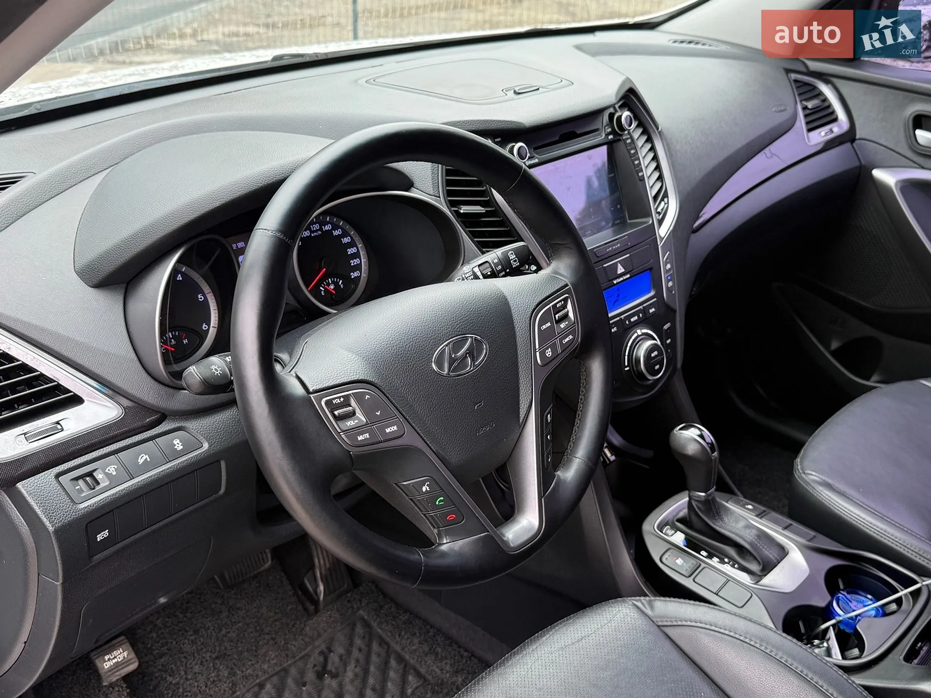 2012 Hyundai Santa Fe - мініатюра 16