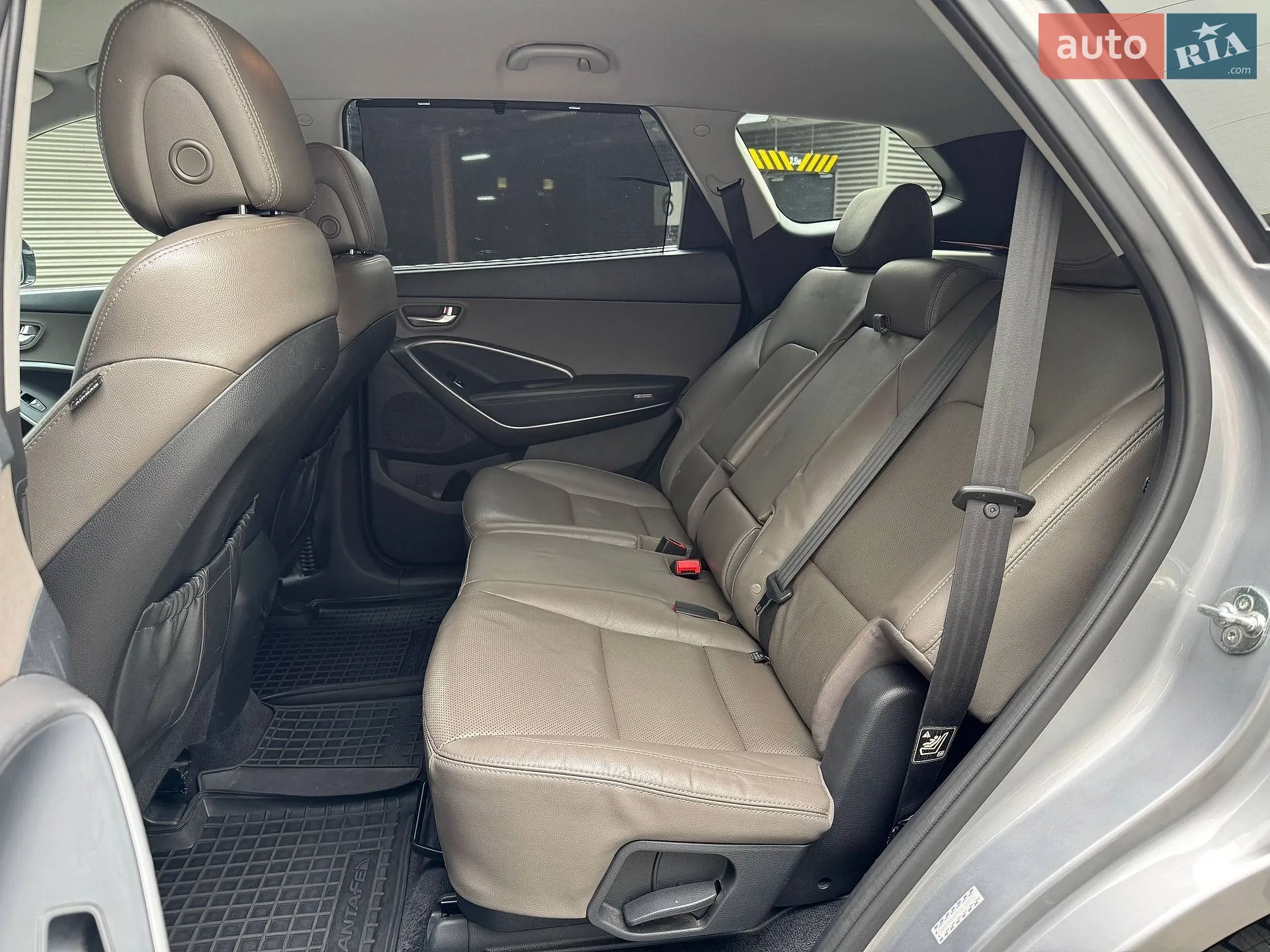 2017 Hyundai Santa Fe - мініатюра 12