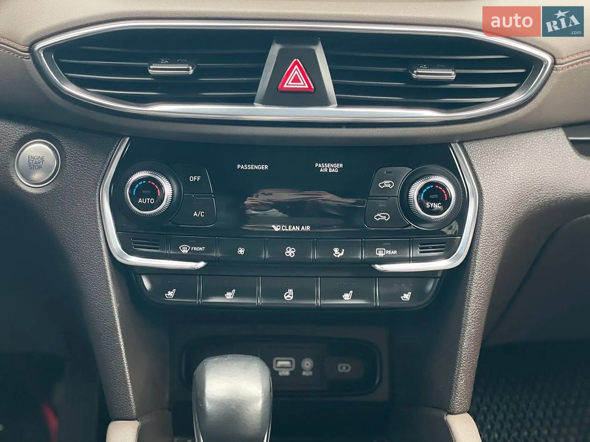 2019 Hyundai Santa Fe - мініатюра 22