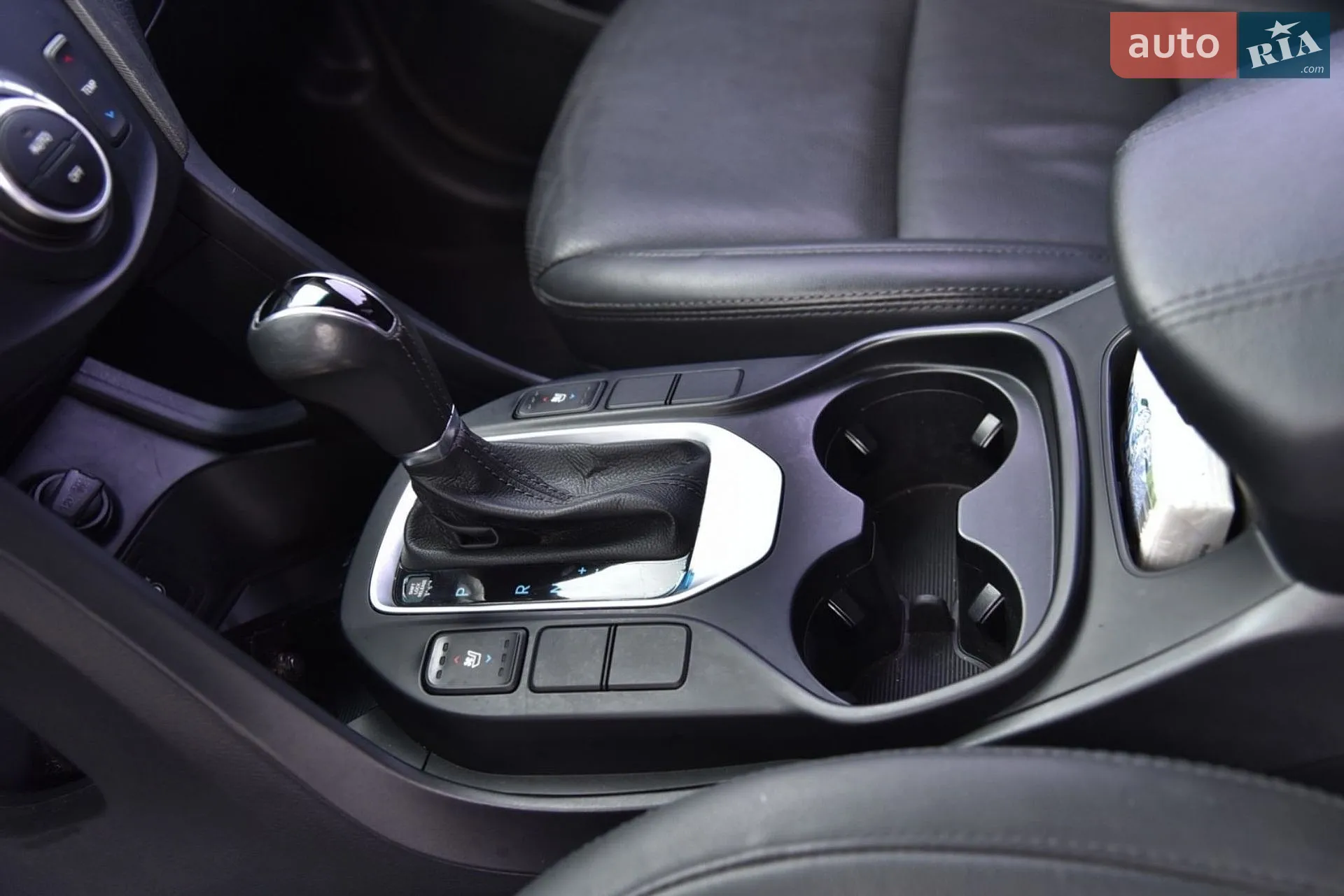2016 Hyundai Santa Fe - мініатюра 25