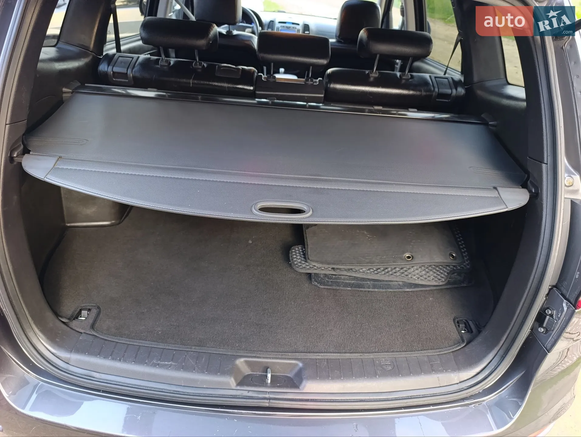 2011 Hyundai Santa Fe - мініатюра 34