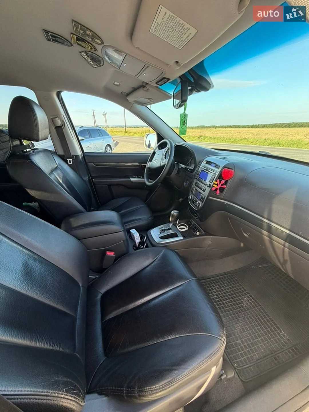 2010 Hyundai Santa Fe - мініатюра 11