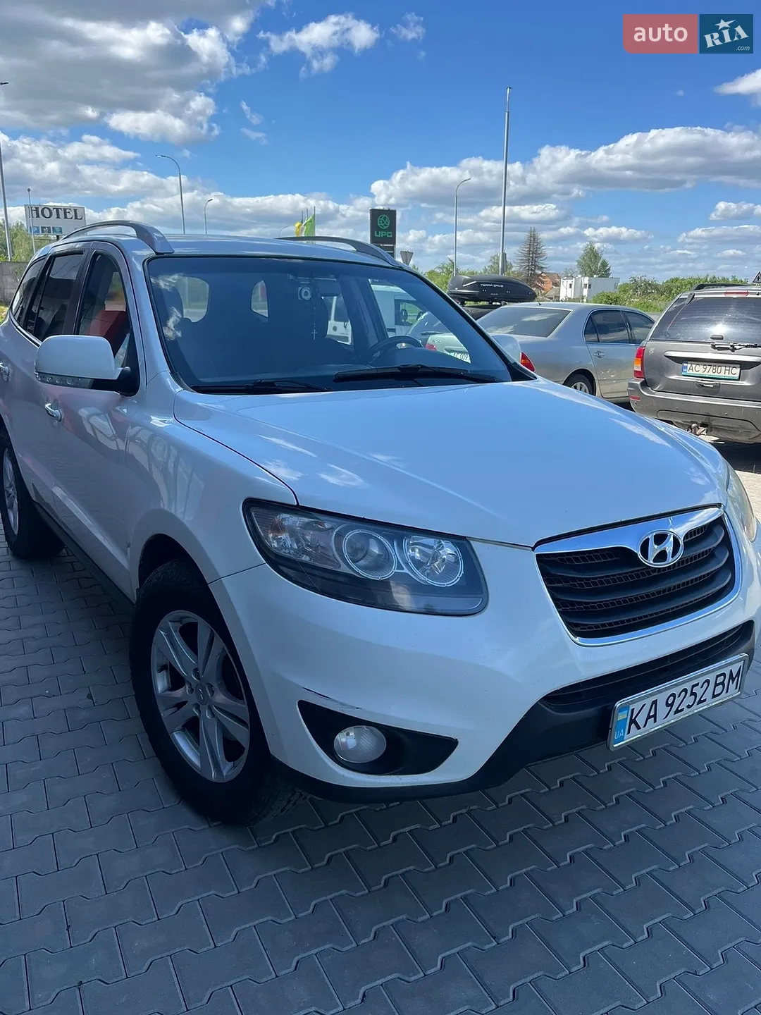 2011 Hyundai Santa Fe - мініатюра 16