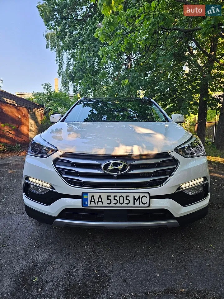 2017 Hyundai Santa Fe - мініатюра 14