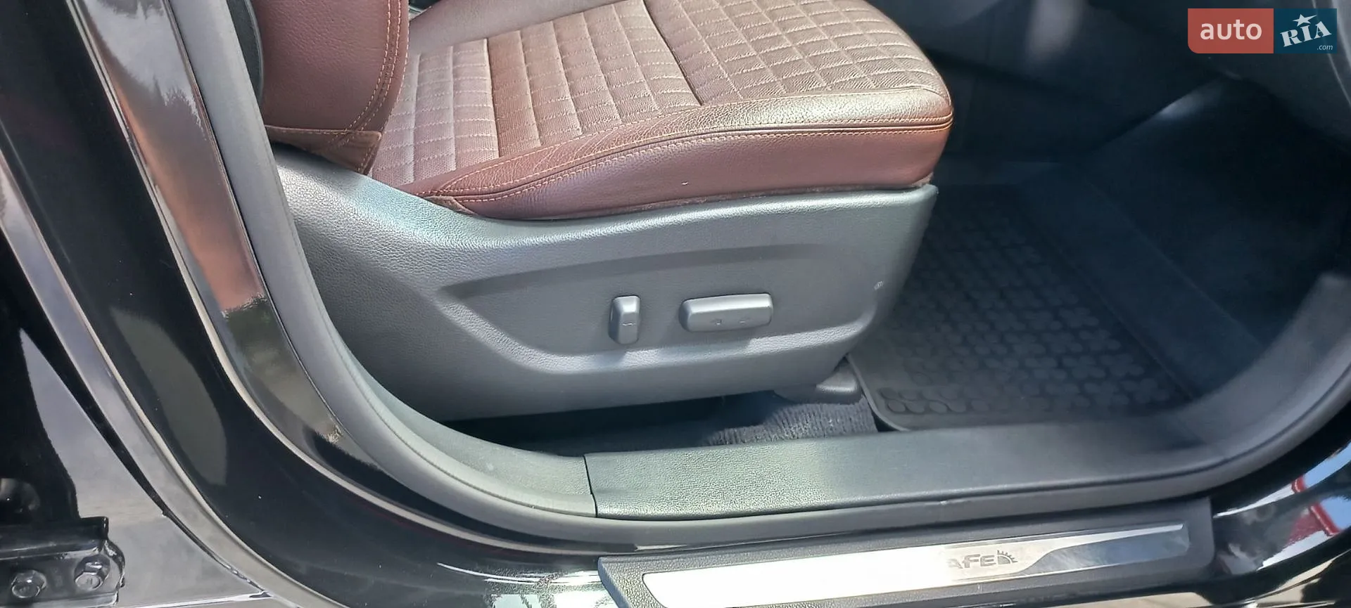 2017 Hyundai Santa Fe - мініатюра 53