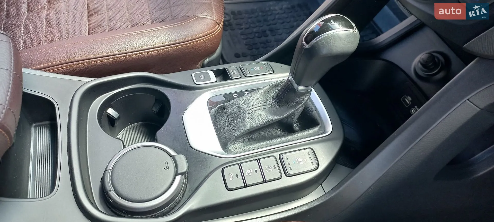2017 Hyundai Santa Fe - мініатюра 66