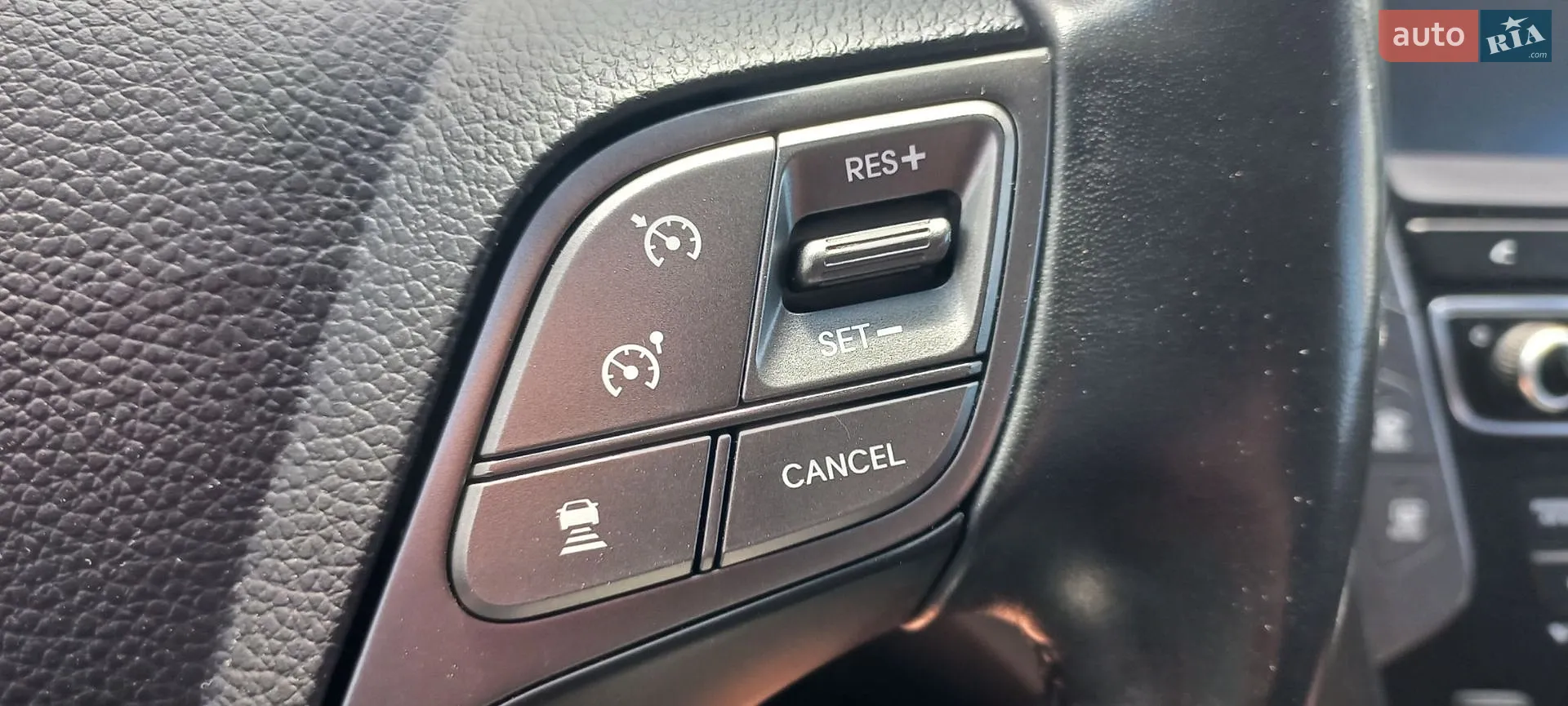 2017 Hyundai Santa Fe - мініатюра 77